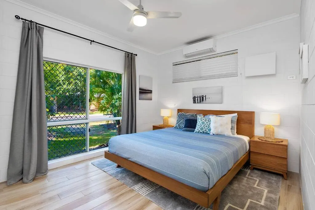 Trinity Beach Family Getaway 4Br, Sleeps 10 - Pool Trinity Beach