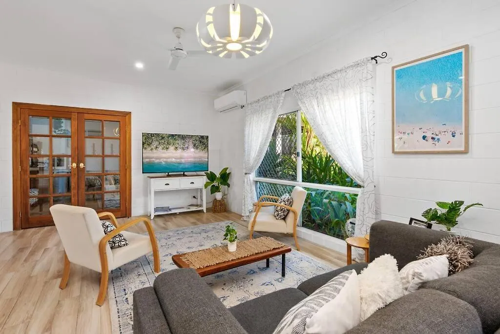 Trinity Beach Family Getaway 4Br, Sleeps 10 - Pool Hébergement de vacances Trinity Beach